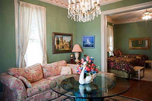 Arbor House Suites Bed And Breakfast Сан-Антоніо Екстер'єр фото